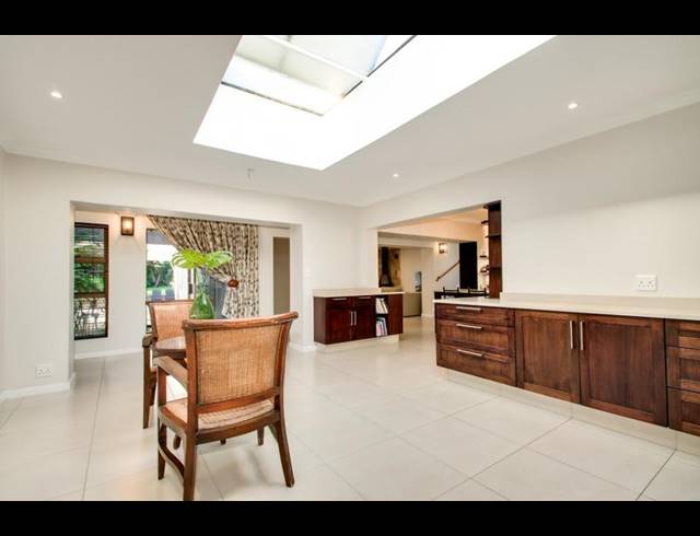 5 BEDROOM PROPERTY TO RENT IN FOURWAYS GARDENS